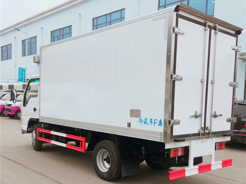 國(guó)六 慶鈴五十鈴100P冷藏車(chē)